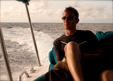 notes by boats