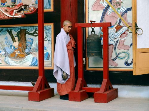 time to pray - south korea